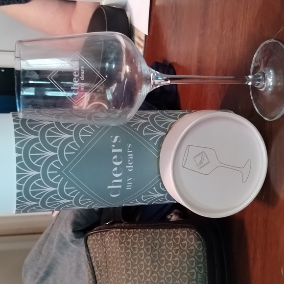NIB Cheers My Dear Wine Glass - Picture 2 of 2